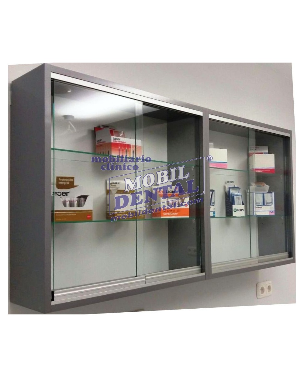 Vitrina con puertas de cristal / madera - Mobildental Mobiliario Clinico,  Mostradores y cabinas emplomadas